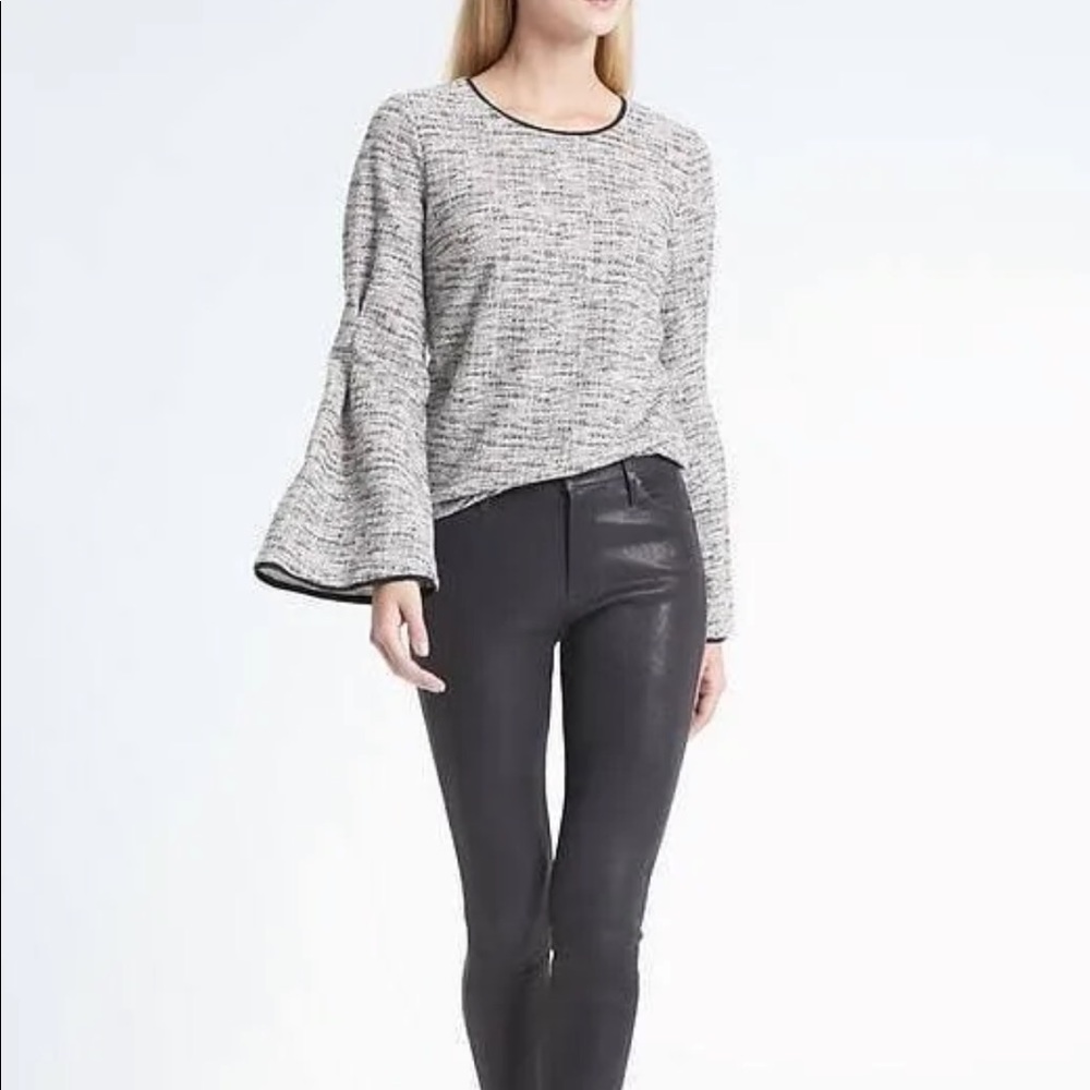 Banana Republic black and white textured bell sleeve blouse, size M